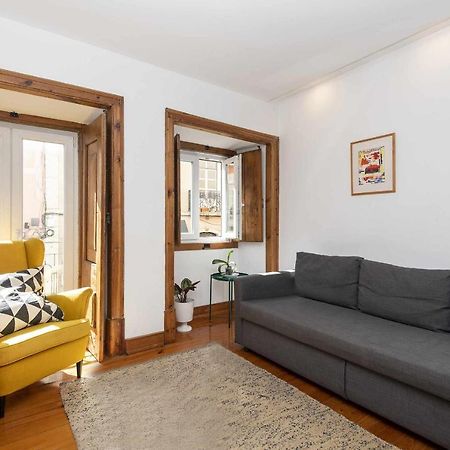 Typical Portuguese Apartment In Sao Bento リスボン エクステリア 写真
