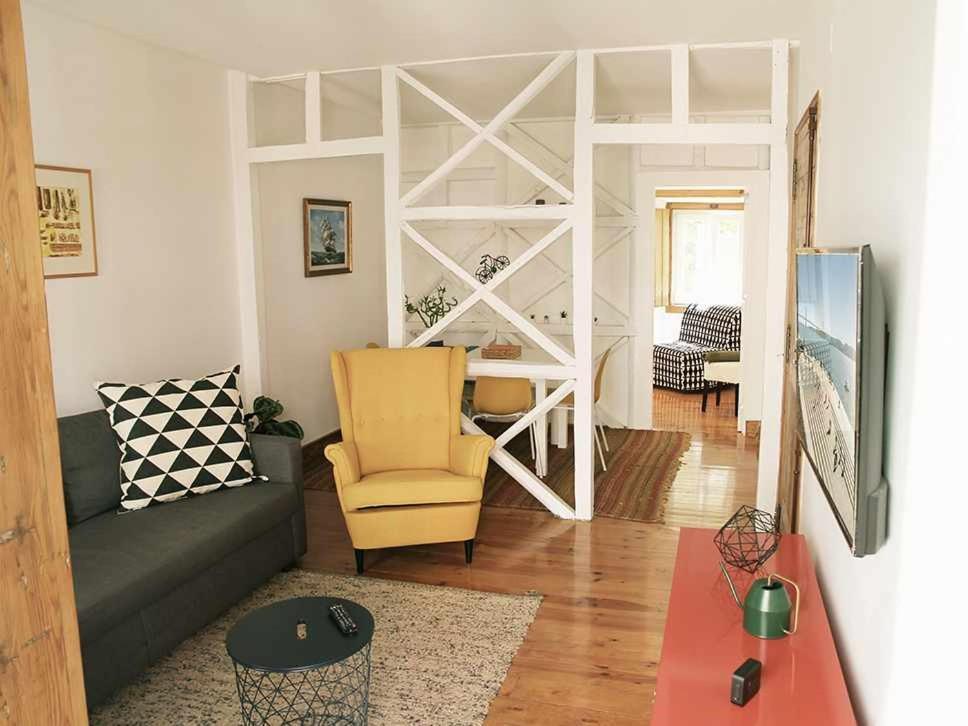 Typical Portuguese Apartment In Sao Bento リスボン エクステリア 写真