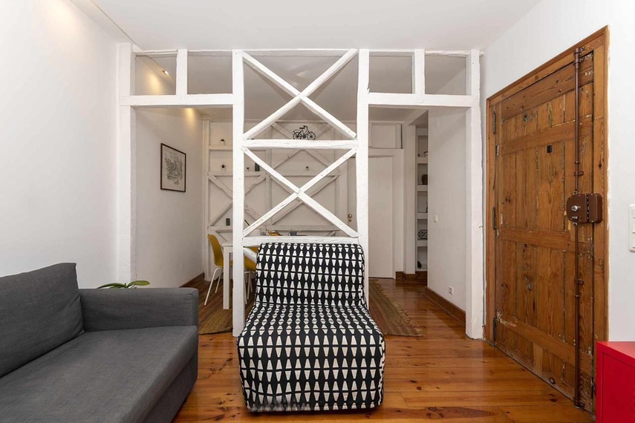 Typical Portuguese Apartment In Sao Bento リスボン エクステリア 写真