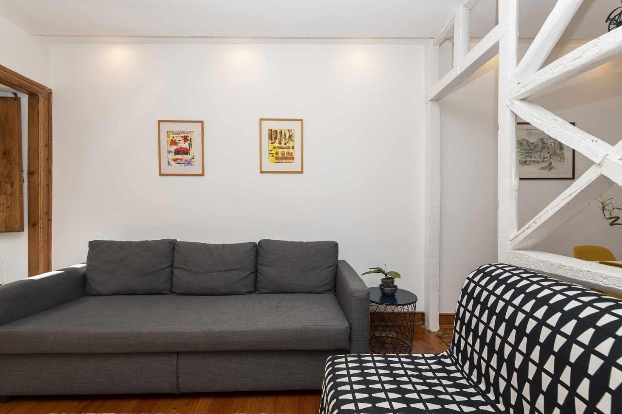 Typical Portuguese Apartment In Sao Bento リスボン エクステリア 写真
