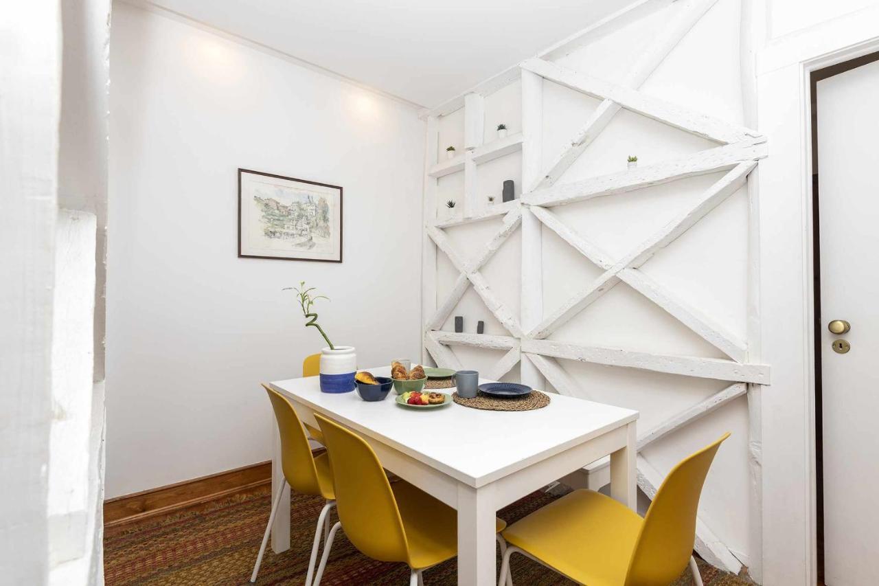 Typical Portuguese Apartment In Sao Bento リスボン エクステリア 写真