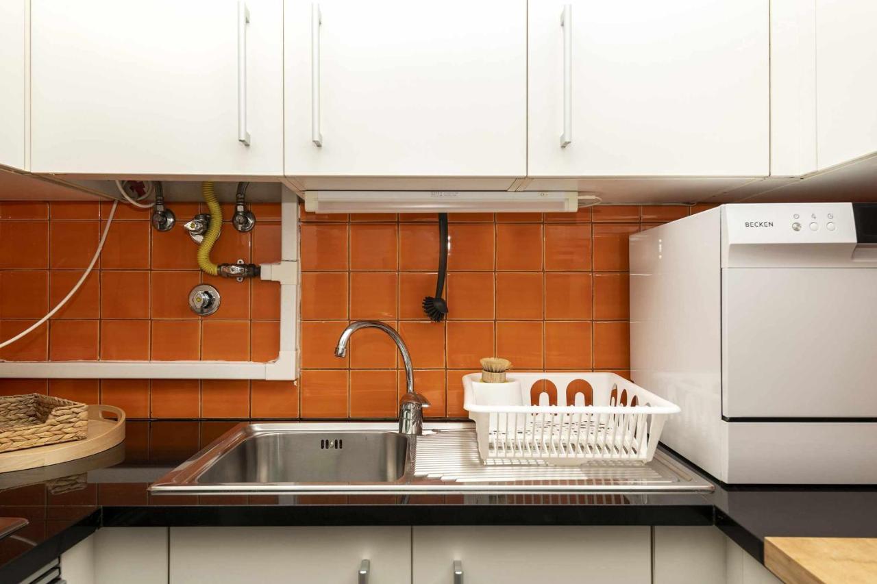 Typical Portuguese Apartment In Sao Bento リスボン エクステリア 写真